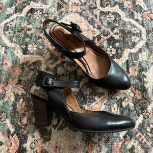 Genuine Black Leather Strappy Block Heel Close Toe Pump Academia Office Goth